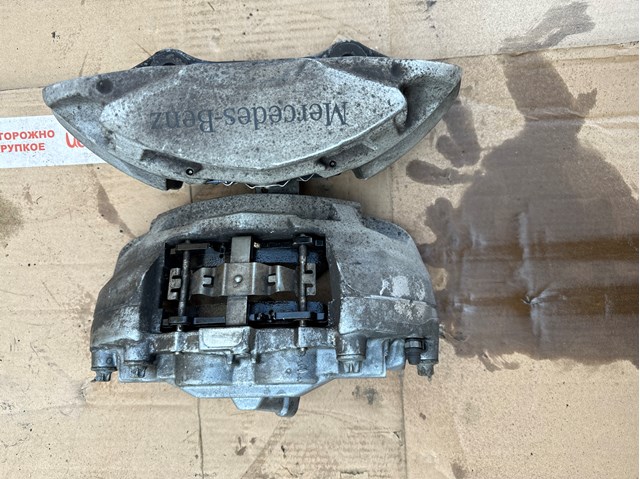 Супорт гальмівний, передній, правий A0114219898 MERCEDES