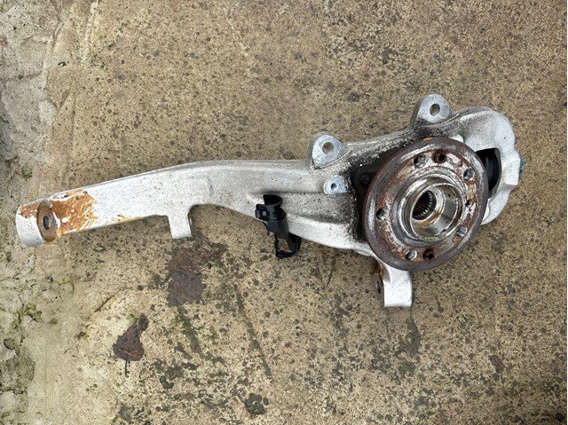 Цапфа поворотного кулака A1663300920 MERCEDES