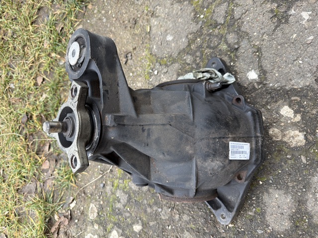 Міст середній в зборі A1663502714 MERCEDES