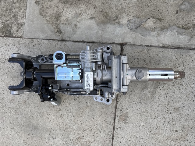 Рульова колонка A1664606200 MERCEDES