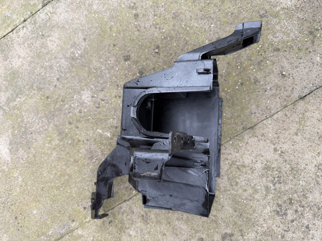 Корпус блоку запобіжників A1665400224 MERCEDES