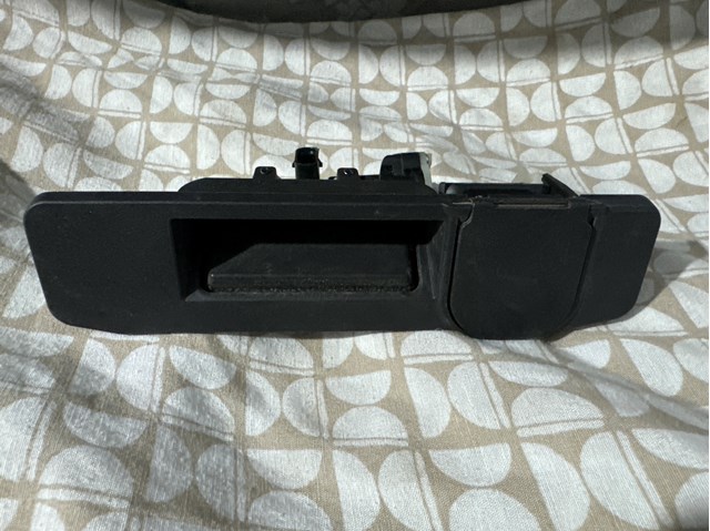 Ручка ляди, зовнішня A1667500993 MERCEDES