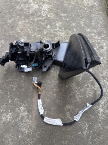Дзеркало ліве A1668100393 MERCEDES