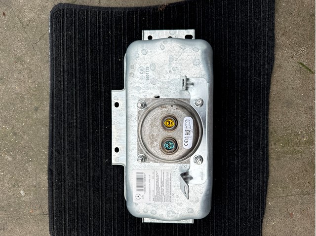 Установка подушки безпеки пасажира A1668602402 MERCEDES