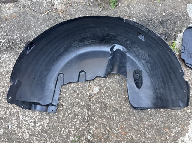 Підкрилок заднього крила, лівий A1668841322 MERCEDES