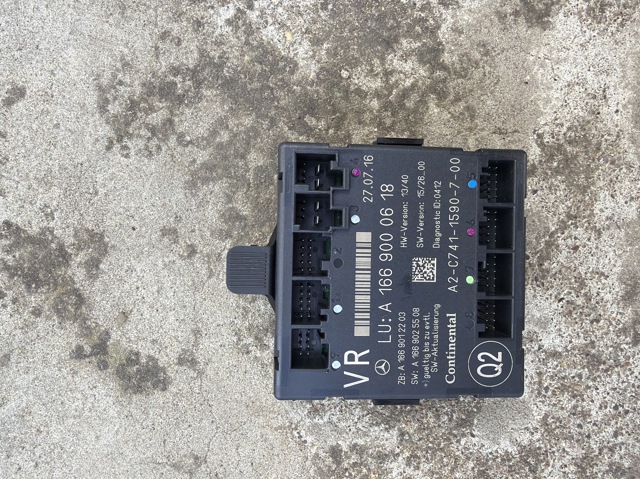 Блок комфорту передніх дверей A1669000618 MERCEDES