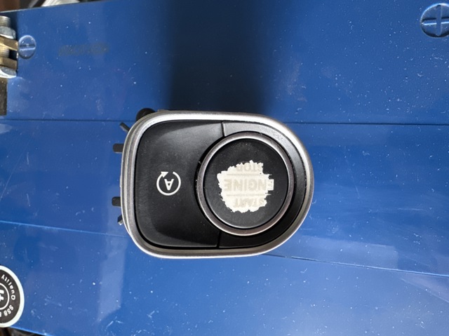 Кнопка запуску двигуна A1679054901 MERCEDES