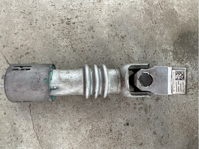 Вал рульової колонки, нижній A2054620378 MERCEDES