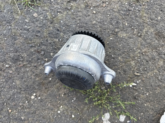 Права подушка двигуна A2132402500 MERCEDES