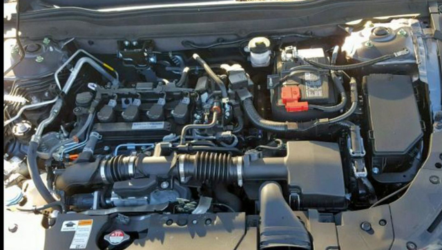 Блок двигуна 100026A0A00 HONDA