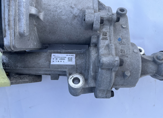 Рейковий рульовий механізм 104483100H TESLA
