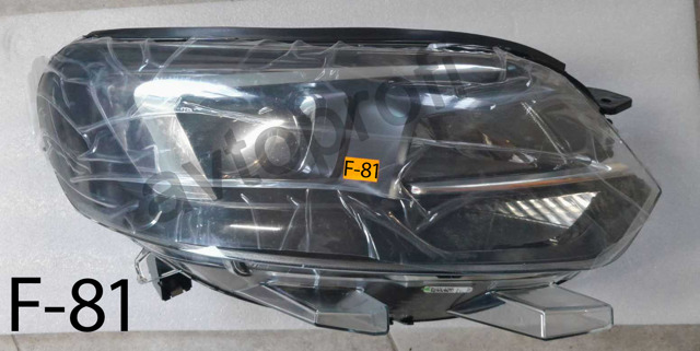 Фара правая 260105567R RENAULT