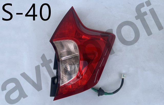 Задні ліхтарі 265503VA0A NISSAN
