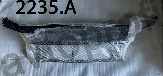 Панель передня 30655380 VOLVO