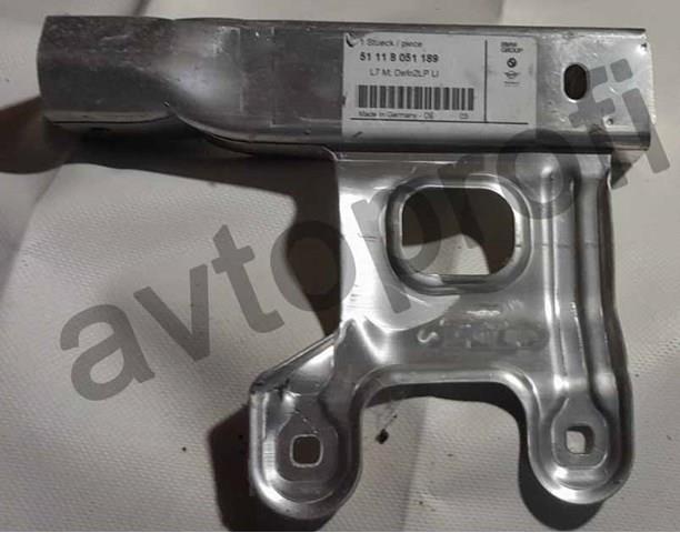 Кронштейн бампера переднього, лівий 51118051189 BMW
