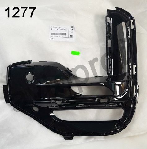 Ободок/окантовка фари противотуманной, правий 51118746240 BMW