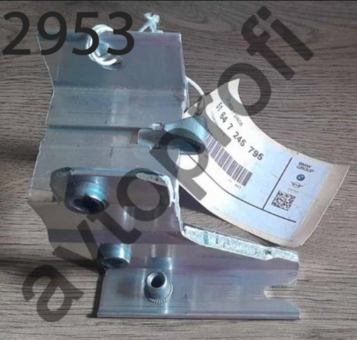 Кронштейн передньої балки 51647245795 BMW