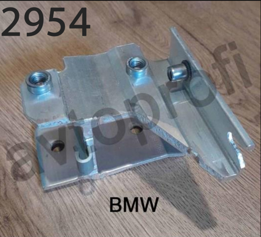 Кронштейн передньої балки 51647245796 BMW