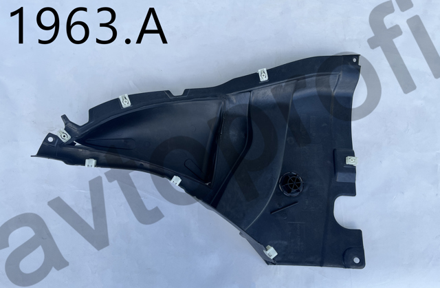 Щиток брудозахисний передньої арки крила 51718069307 BMW