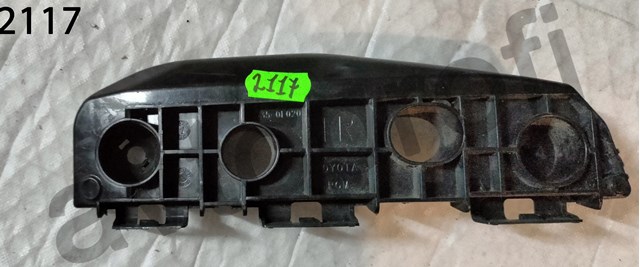 Праве кріплення переднього бампера 525350F020 TOYOTA