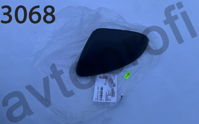 Накладка лівого дзеркала заднього виду 5G0857537EGRU VAG