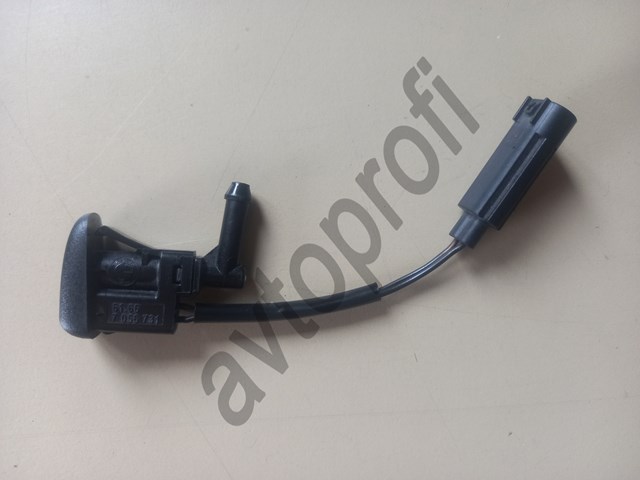 Сопло омивача лобового скла 61667056731 BMW