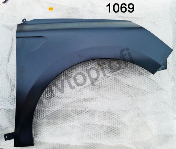 Переднє праве крило 631002838R RENAULT