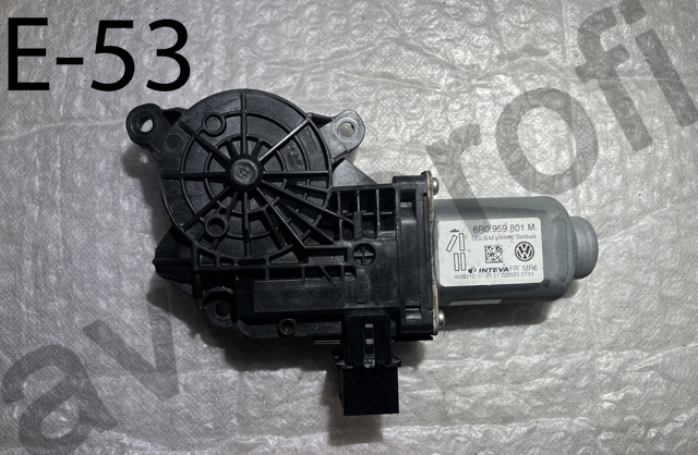 Мотор склопідйомника дверей передніх, лівих 6R0959801M VAG