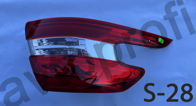 Задня ліва зовнішня фара 9678093980 PEUGEOT