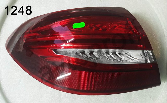 Ліхтар задній лівий A2059065100 MERCEDES