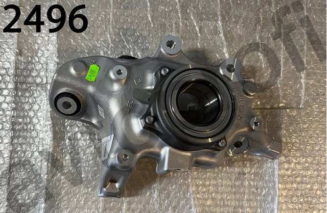 Цапфа поворотна права A2133503205 MERCEDES