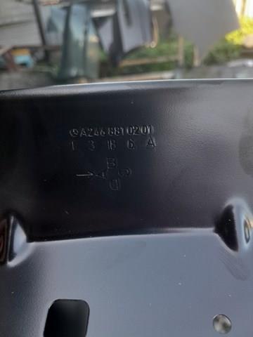 Переднє праве крило A2468810201 MERCEDES
