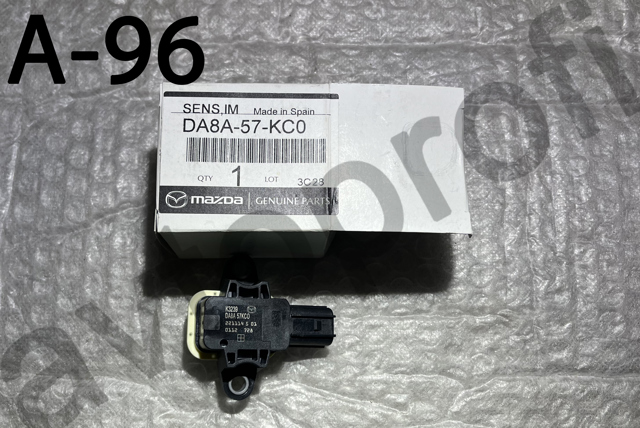 Датчик подушки безпеки DA8A57KC0 MAZDA