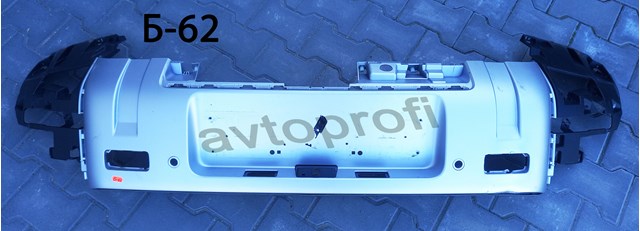 Бампер задній LR137787 LAND ROVER