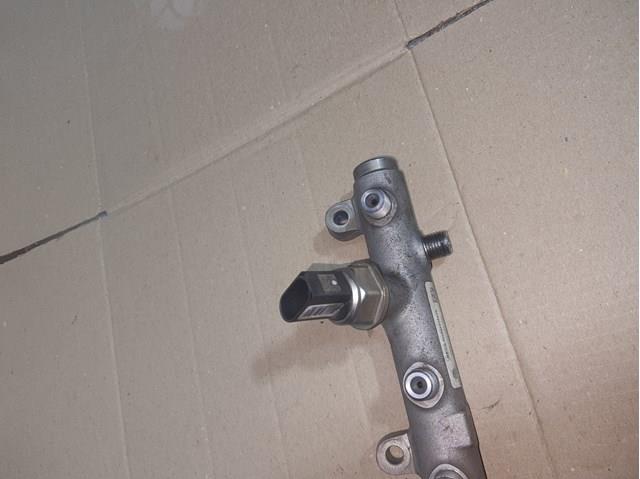 Датчик тиску палива 059130758J VAG