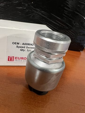 Датчик швидкості привід спідометра 0095421017 MERCEDES