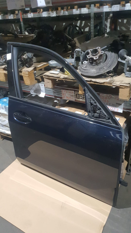 Дверка передня права 41518738552 BMW
