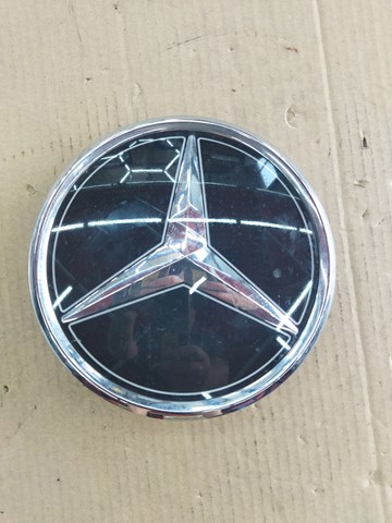 Емблема на решітку радіатора 0008881300 MERCEDES