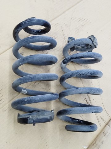 Пружина підвіски задня 1EA511103H VAG