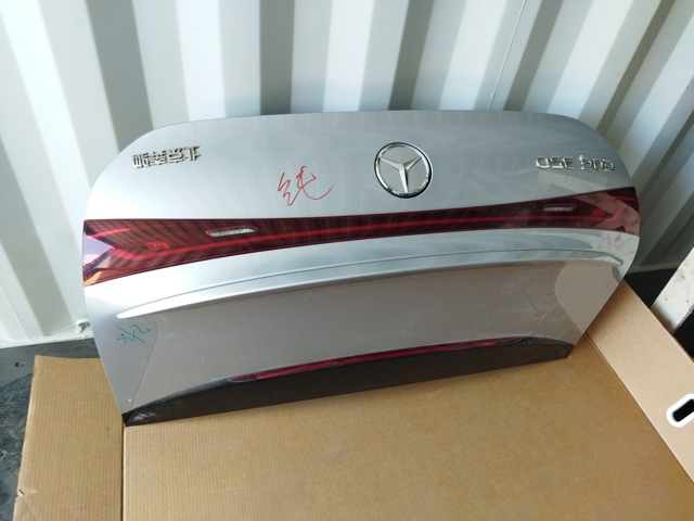Кришка багажника кузова 2957502300 MERCEDES