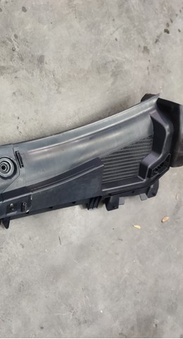Водостік лобового скла, жабо 2968307400 MERCEDES