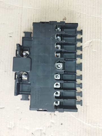 Коробка запобіжників 2975407416 MERCEDES