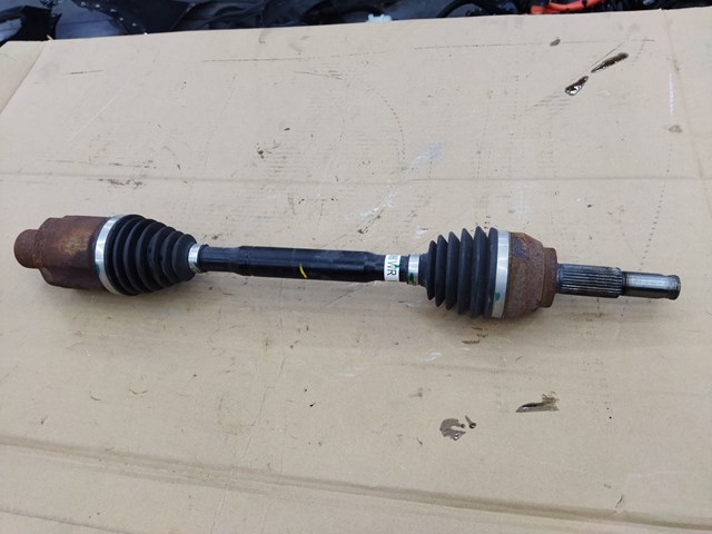 Привід передній правий 391005MP1A NISSAN