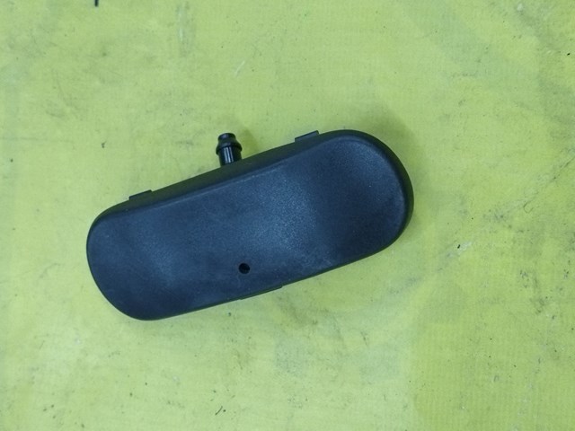 Форсунка омивача скла лобового, права 4KE955988 VAG
