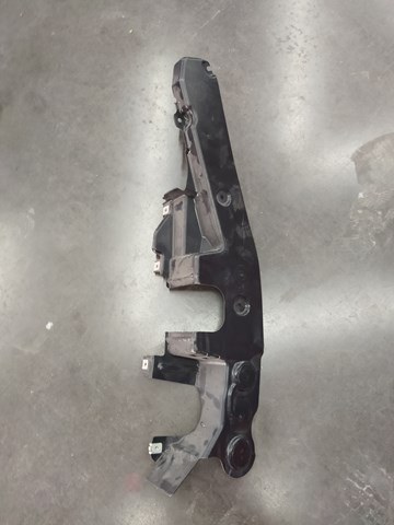 Захисний кожух кермового механізму 51757325399 BMW