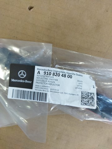 Лівий катафот бампера 9108204800 MERCEDES