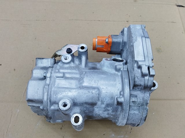 Компресор кондиціонера 926005MP0A NISSAN