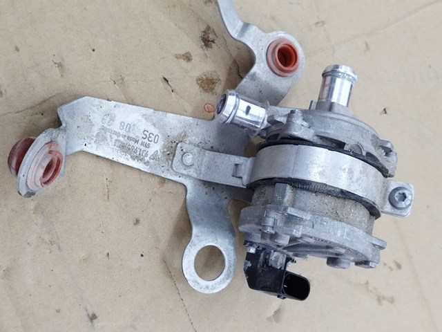 Водяний насос охолодження електричний додатковий 9J1965567F PORSCHE