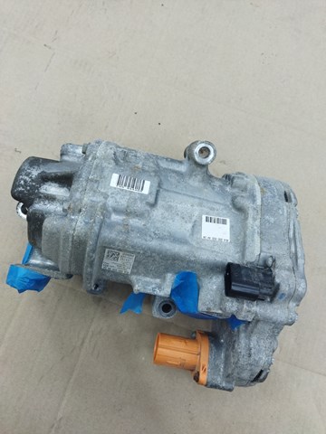 Насос кондиціонера A0008304404 MERCEDES