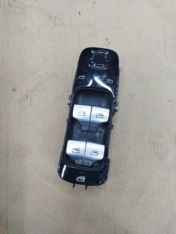 Кнопки переднього лівого склопід'ємника A2239007423 MERCEDES